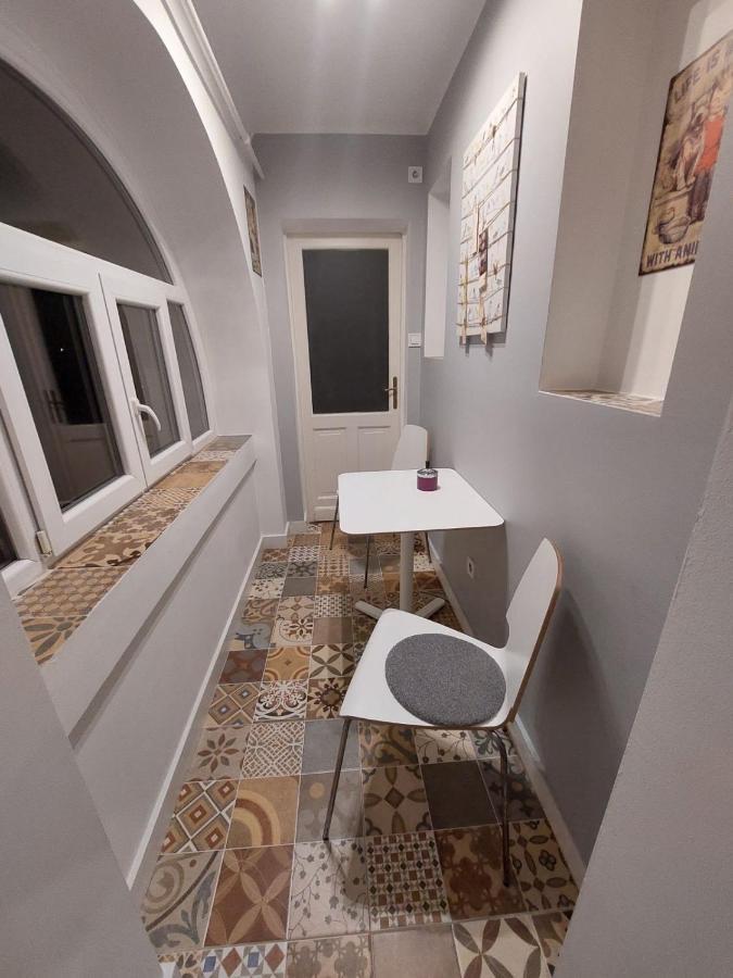 Roland Apartment - Nepliget Budapest Extérieur photo